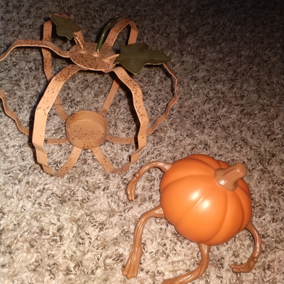 Fall Decor Lot - Picture 11 of 11